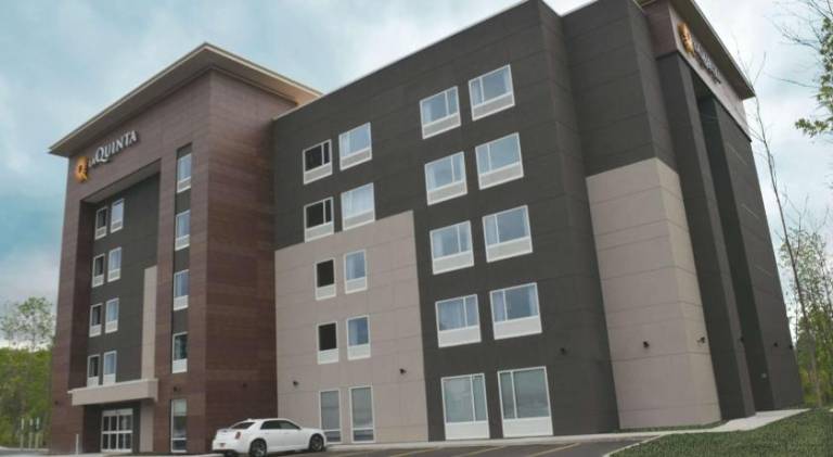 La Quinta Inn & Suites by Wyndham Buffalo Amherst