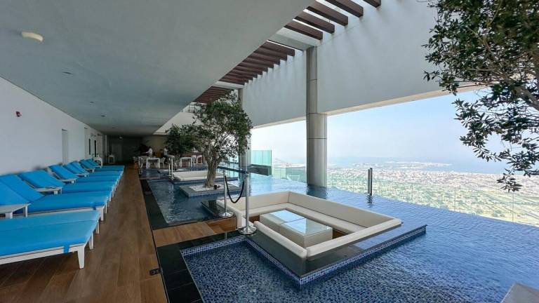 Apartment with pool & hot tub | Near Burj Khalifa | Good for workation — photo 5