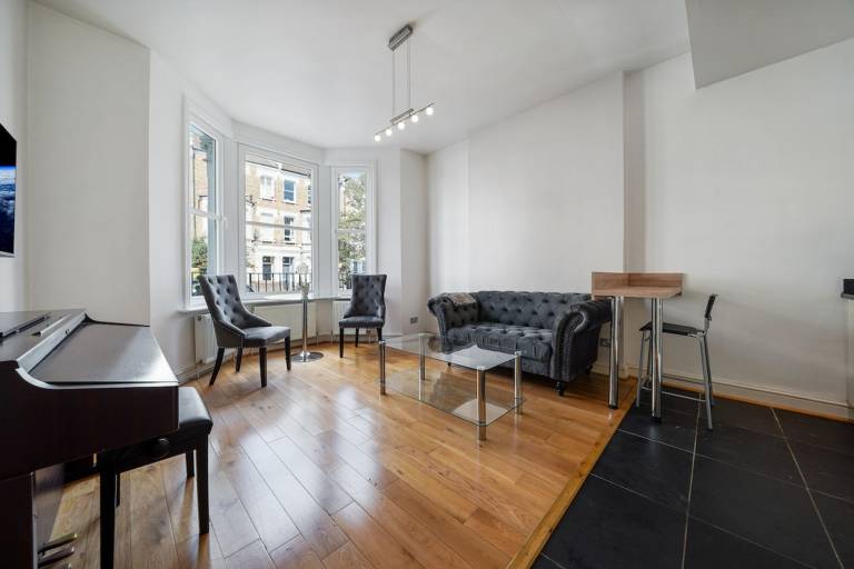 Family-friendly pleasant rental apartment with terrace | Pets are welcome — photo 2