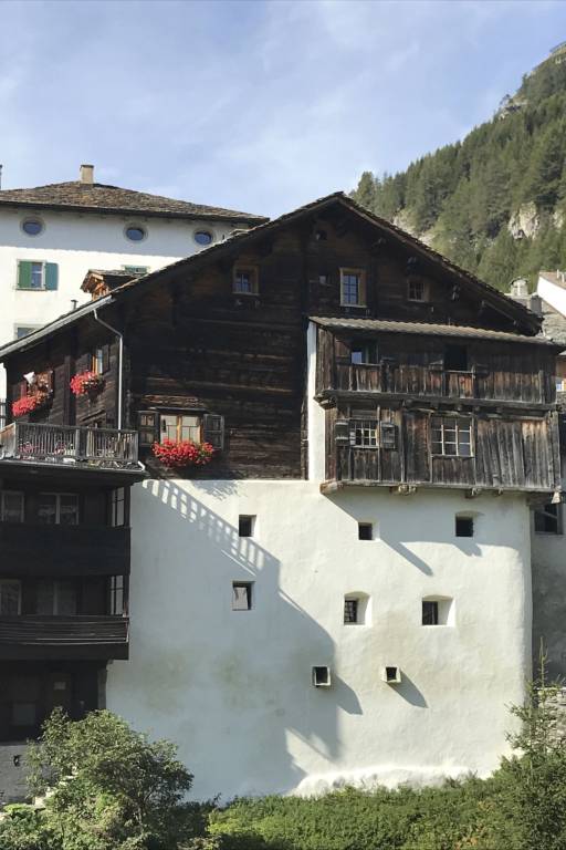 Historisches Teiler-Haus, (Splügen). in Rheinwald