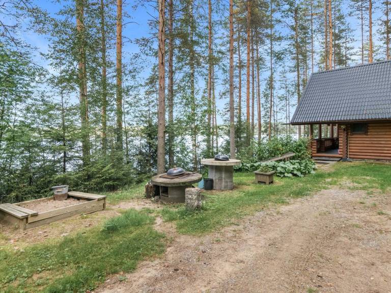 Charming vacation home with sauna | Nature view | Pets allowed — photo 3
