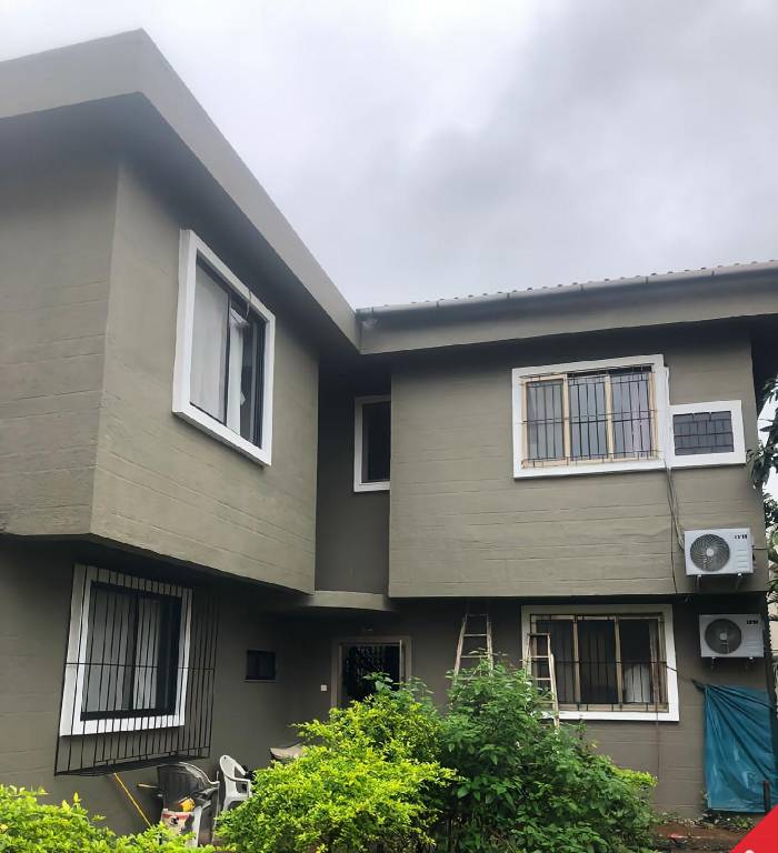 Villa with pool in Khandala