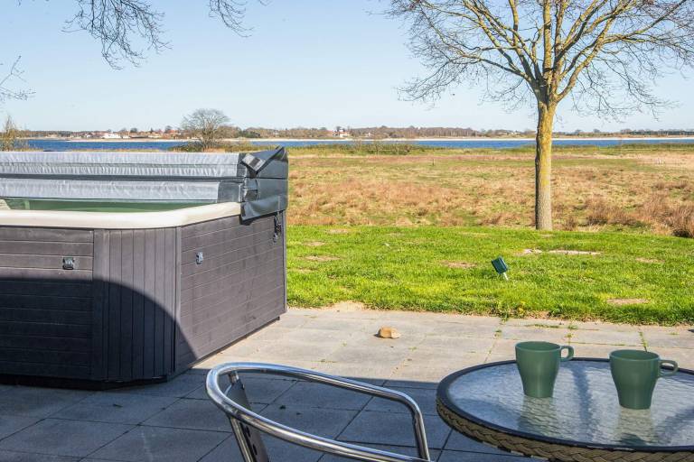 Fully equipped charming house with terrace, hot tub & sauna | Close to the beach | Pets allowed — photo 2