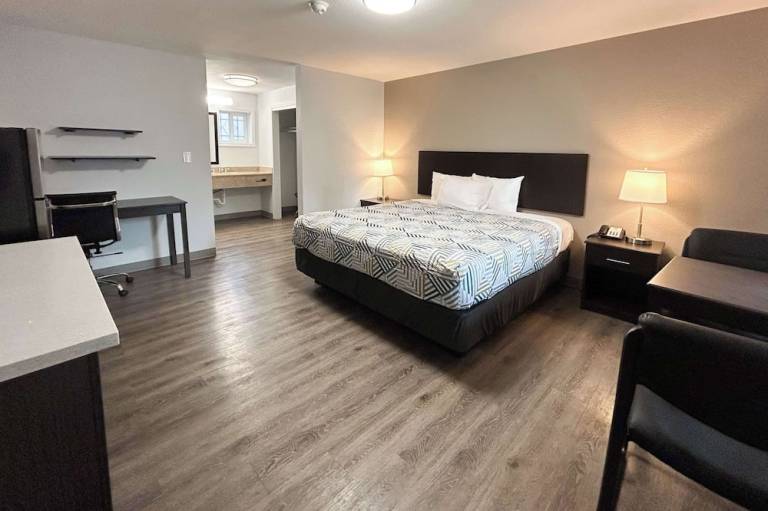 Studio 6 Suites Vancouver Wa Waterfront