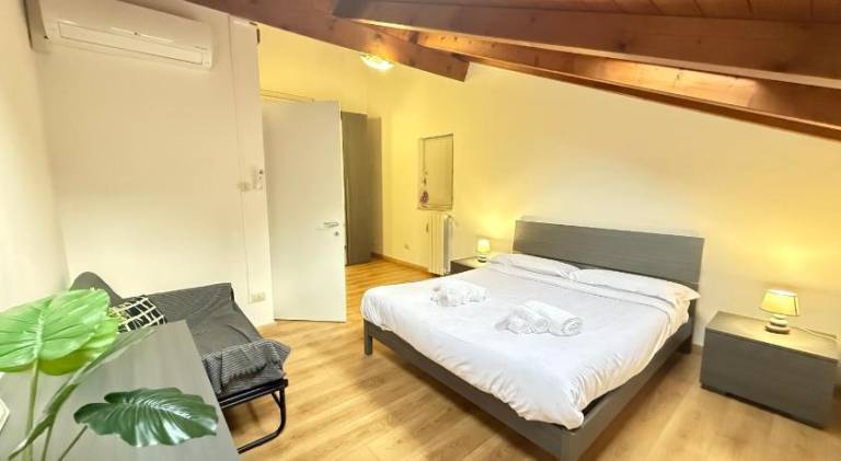 Rental apartment with 2 rooms for 6 persons in Parma