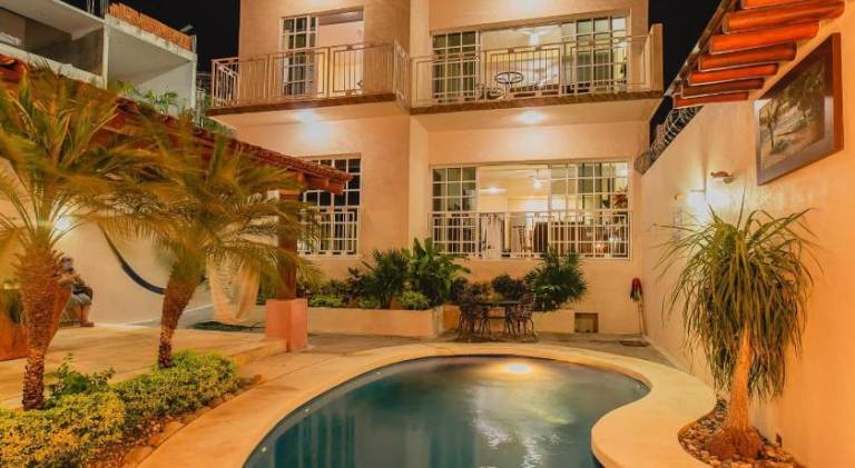 Holiday apartment with pool | Pet-friendly in Zihuatanejo
