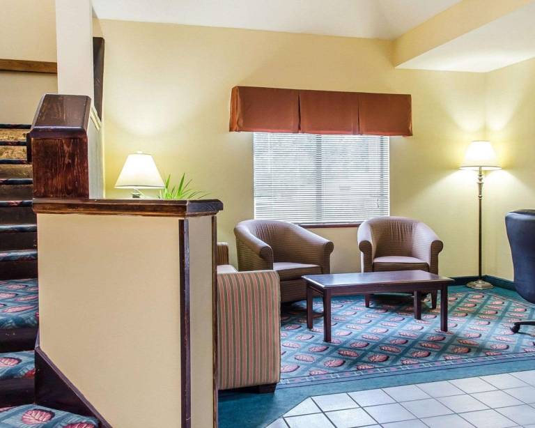 Econo Lodge Harrisburg - Hershey North — photo 5