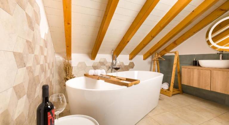 House with jacuzzi | Pets allowed — photo 2