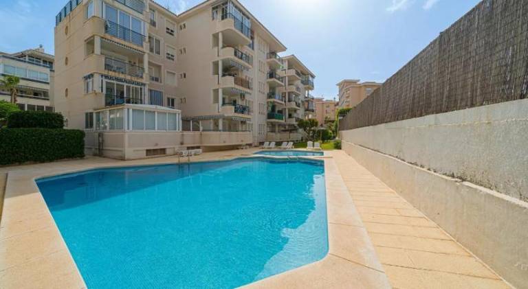Rental apartment with pool in L'Alfas del Pi