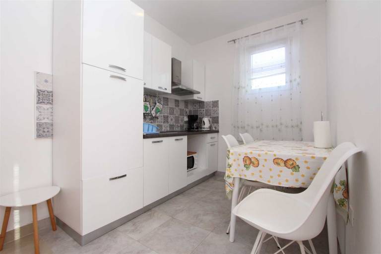 ENI Comfort One-Bedroom Apartment 3 (nona) — photo 3