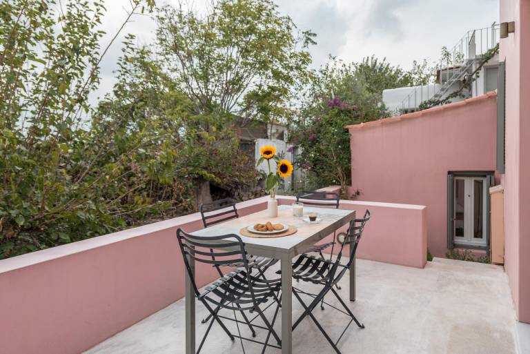 Villa with garden, grill & terrace | Near Acropolis of Athens | Suitable for remote work | Pet-friendly in Athens