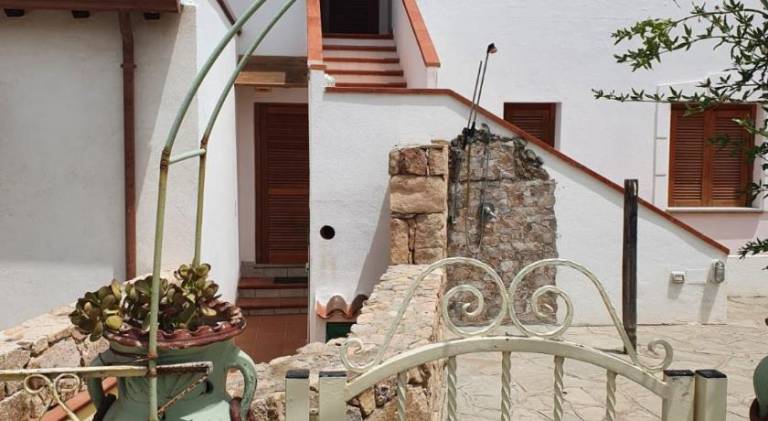 Rental apartment with 2 rooms for 6 persons in Budoni