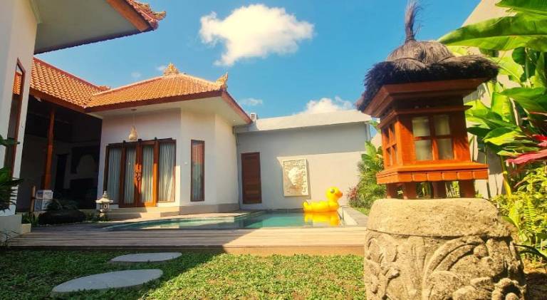Villa with BBQ, private pool & garden — photo 4