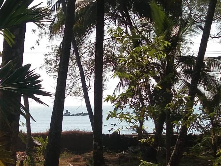 House Om Beach