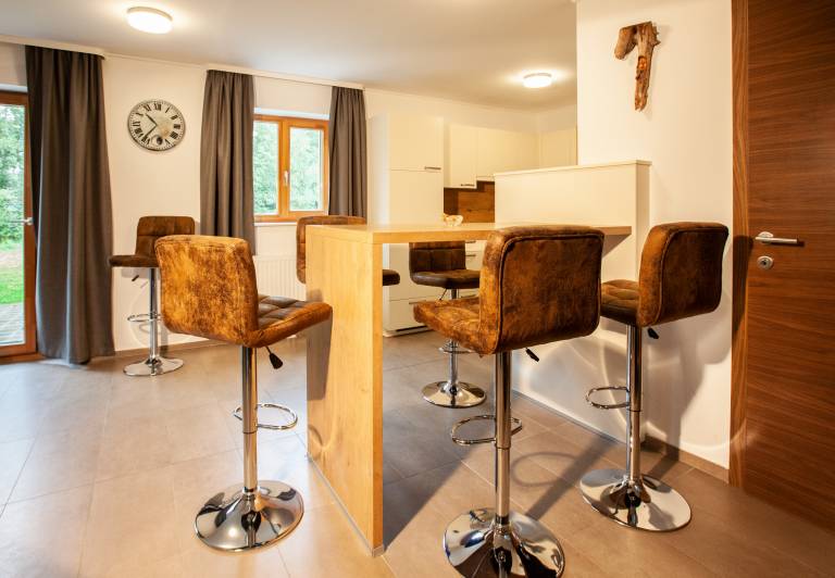 Family-oriented wonderful chalet with yard, terrace & sauna | Mountain view | Ski nearby | Pets allowed — photo 5