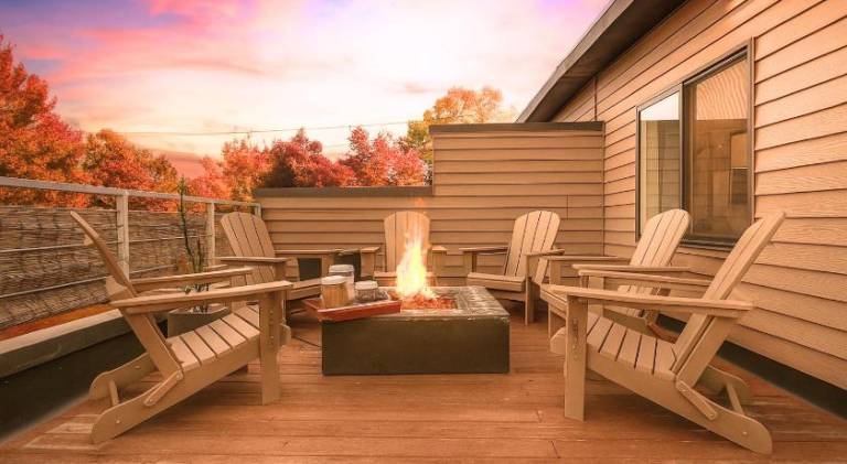 Fully equipped nice house with hot tub, patio & garden | Perfect for remote work | Pets allowed — photo 5
