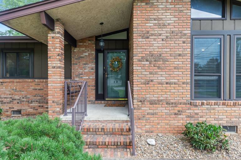 Family-oriented charming house with barbecue & jacuzzi | River view | Pet-friendly — photo 5