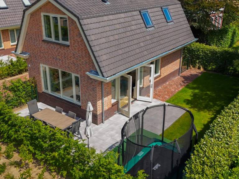 Voll ausgestatteter wunderschöner Bungalow mit Garten und Terrasse | Gartenblick | Haustiere sind willkommen