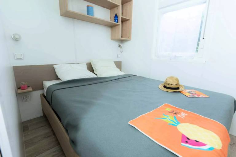Camping Bela Basque - Comfort Mobile Home 3 Rooms 4/5 People TV — photo 5