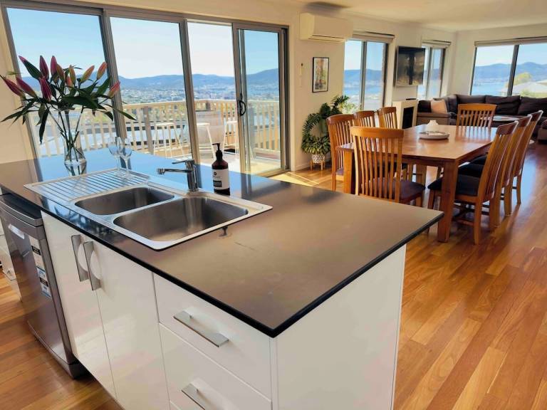 House  Hobart