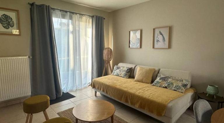 Apartment with 1 room for 5 persons — photo 2