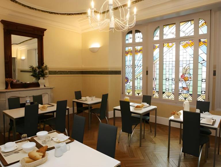 Hotel De Normandie in Amiens