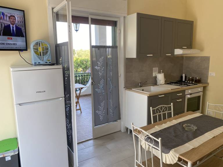 House with grill, terrace & garden | Garden view — photo 2
