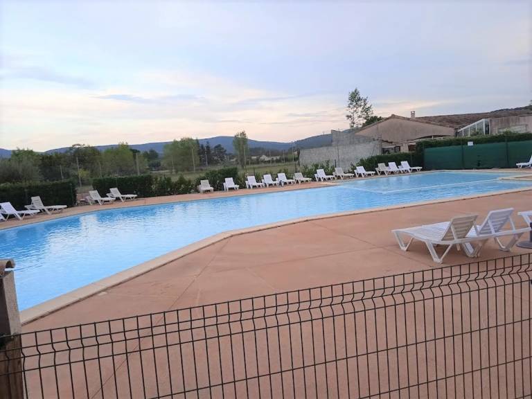 Maison de vacances Salavas
