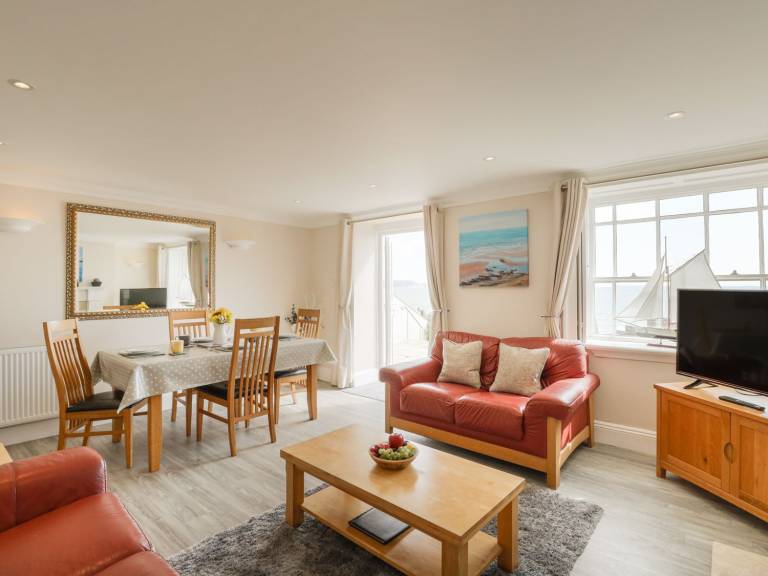 Cottage with garden | Beach view — photo 3