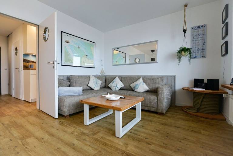SF08, 8. Etage - Beginnen Sie jeden Tag mit direktem Panoramablick aufs Meer. in Cuxhaven