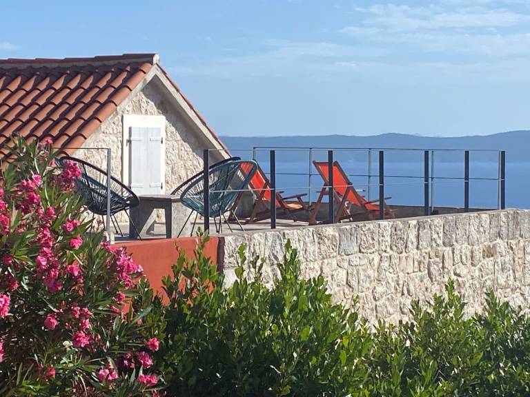 Fully equipped house with garden, private pool & grill | Nature view | Pets are welcome in Tucepi