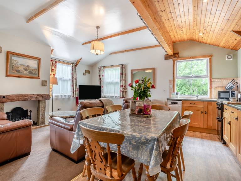 Cottage with garden | River view — photo 5