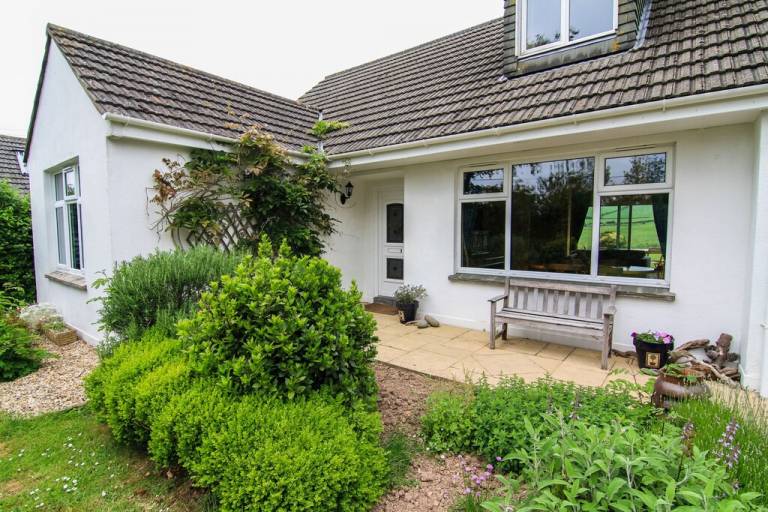House Saunton