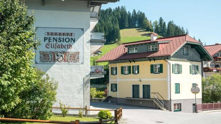 Ferienwohnung Russbach am Pass Gschütt