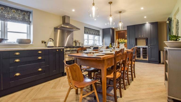 Cottage  Witney