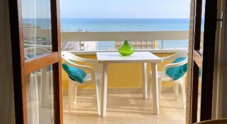 Holiday apartment with 2 rooms for 5 persons — photo 3