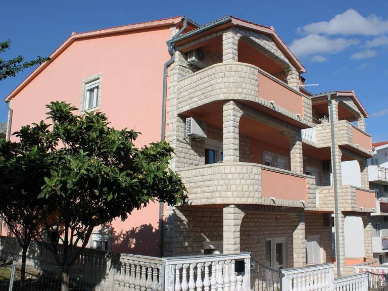 Apartament Podstrana