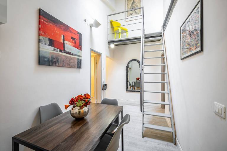 Apartment with patio | Next to Galleria dell'Accademia | Good for workation | Pet-friendly — photo 5