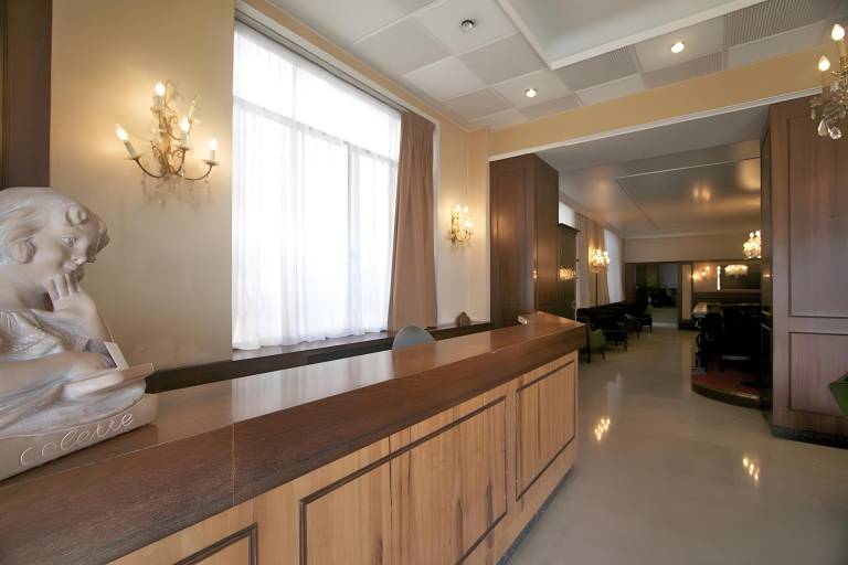 Hotel De Bourgogne — photo 4