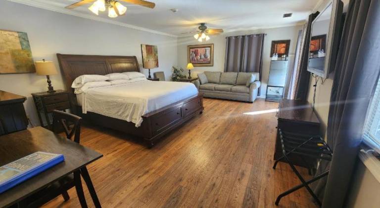 Chattanooga Room at Tennessee RiverPlace in Chattanooga, TN