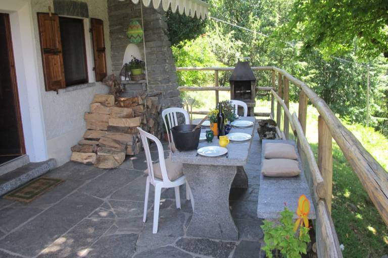 Ferienhaus in Cugnasco, Agarone für max. 2 Personen Ferienhaus in Cugnasco, Agarone für max. 2 Personen