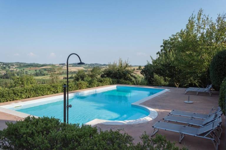 Bed & Breakfast  Moncalvo