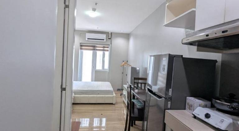 Serviced apartment with private pool — photo 4