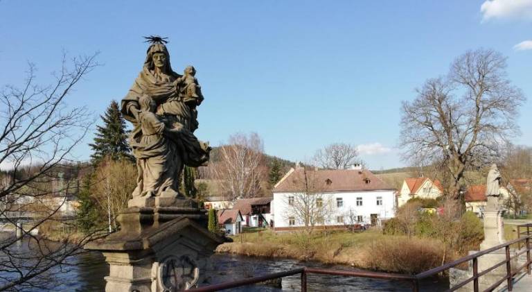 Dum u reky in Rozmberk nad Vltavou