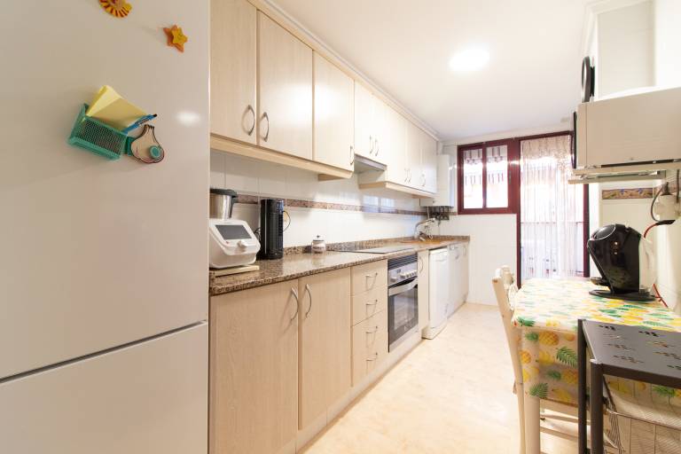 Fully equipped rental apartment with grill & terrace | Close to the beach | Pets allowed — photo 5