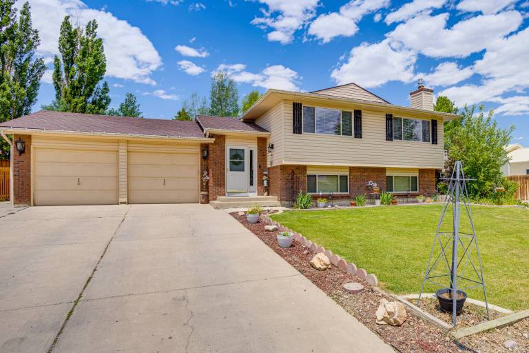 Spacious Rock Springs Stay Near Shops & Dining