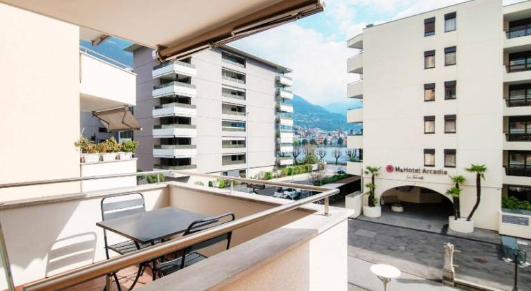 Apartment with terrace — photo 5