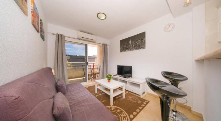 Pleasant holiday apartment with pool & patio | Close to the beach | Dogs allowed in L'Alfas del Pi