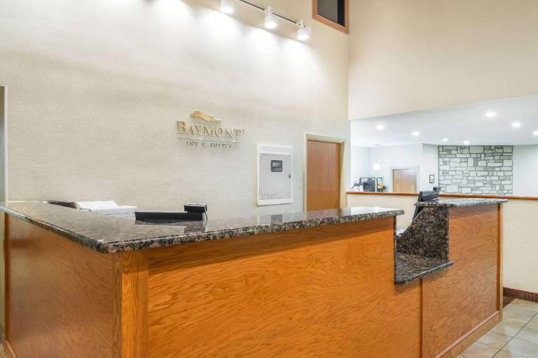 Baymont by Wyndham Metropolis — photo 3