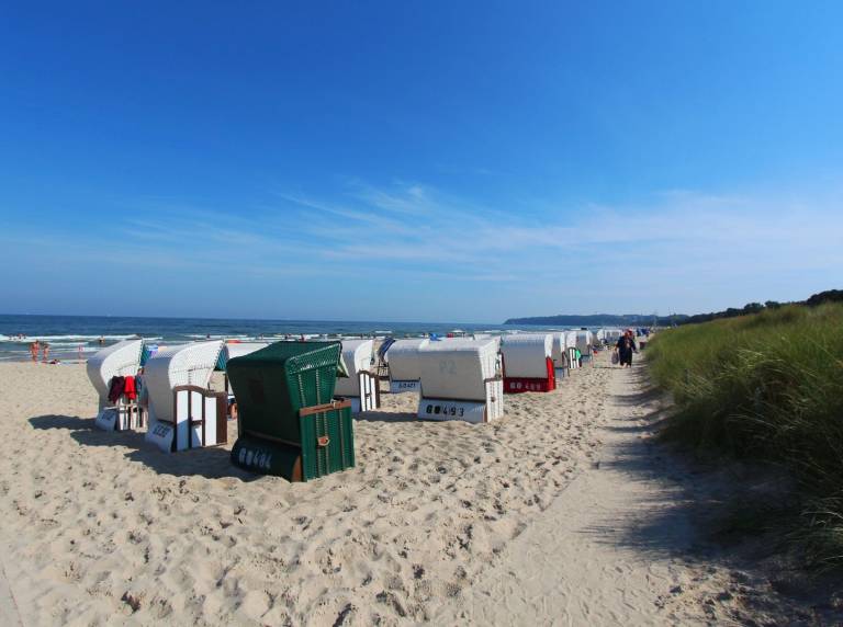 Haus in ruhiger Lage, gratis Schwimmbad- und Saunanutzung - Ferienhus Baabe — photo 3
